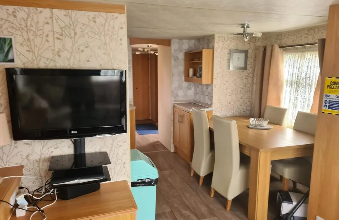 Fanfare Seaview Ingoldmells 6 Berth 3 Bedrooms Fanfare Free Wifi-1
