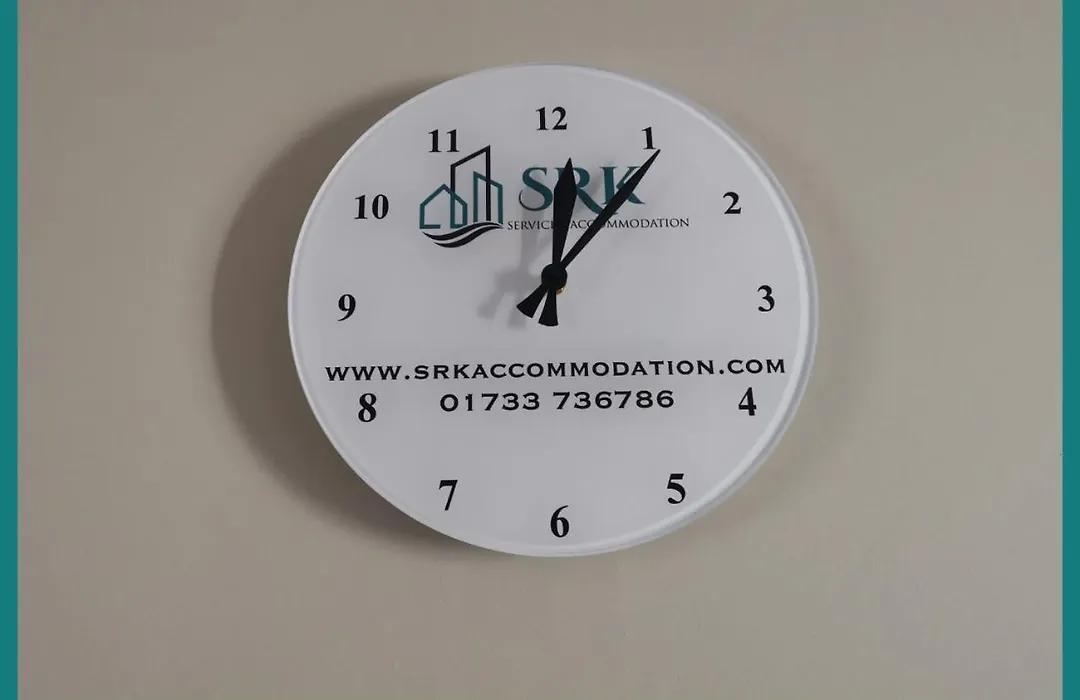 Step Free 2 Bedroom Apartment, Business, Leisure, Contractors, Srk Serviced Accommodation-1