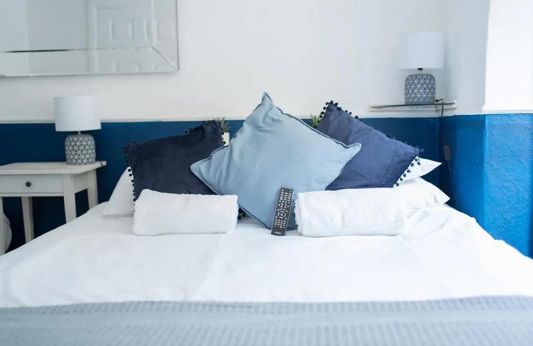 Ocean Breeze Rooms-1