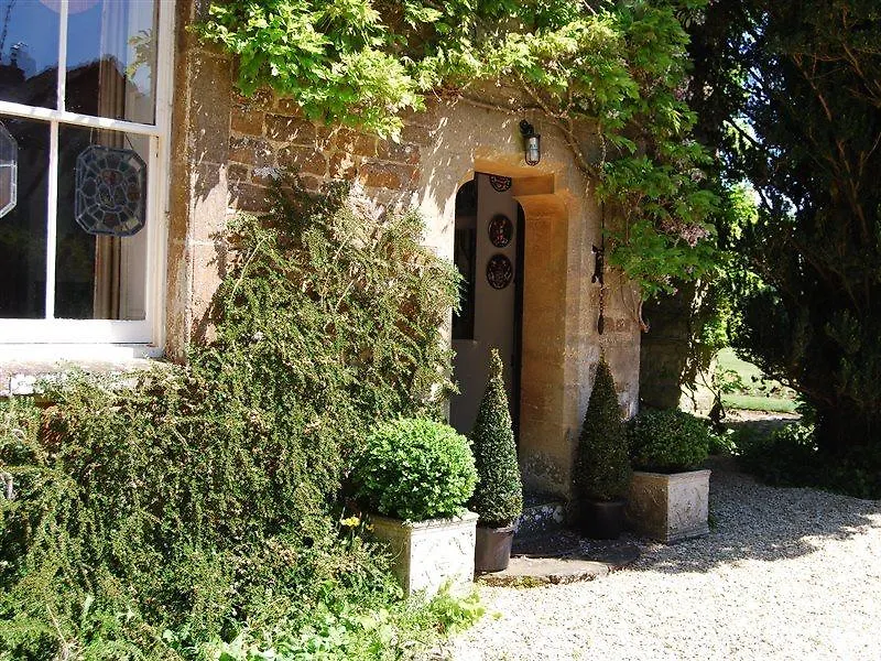 Heyford House Bed & Breakfast-1