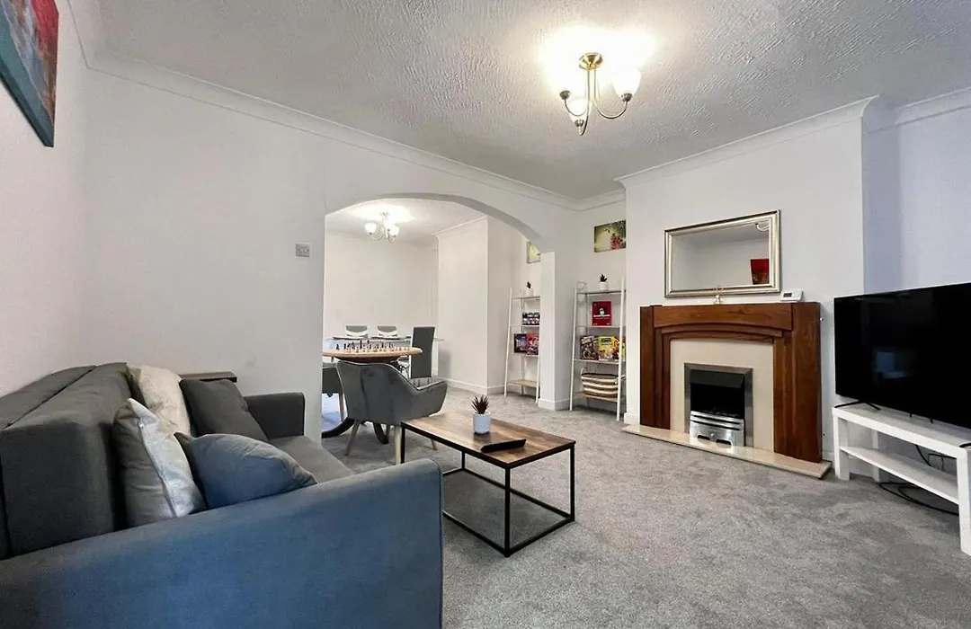 Willesden House By Incredible Stay-1