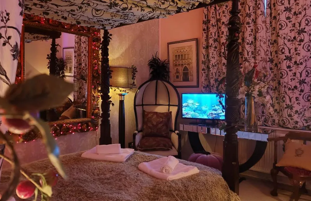 Ravenscroft B&B-1
