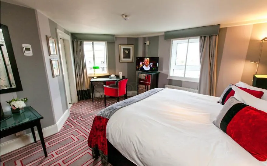 Benedicts Hotel-1