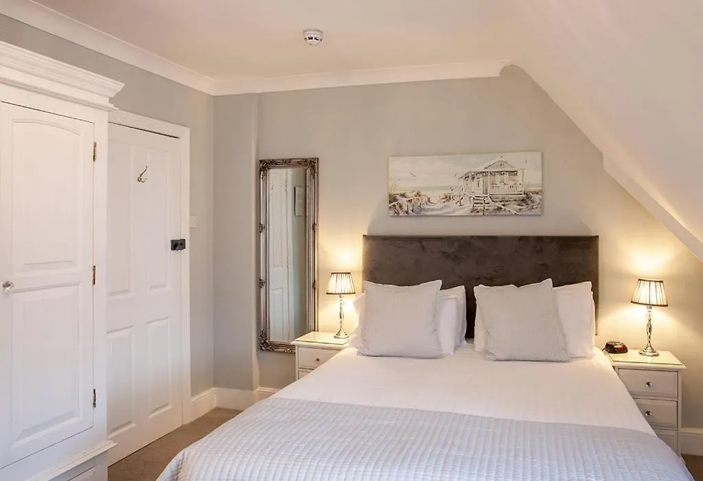 The Castleton-1