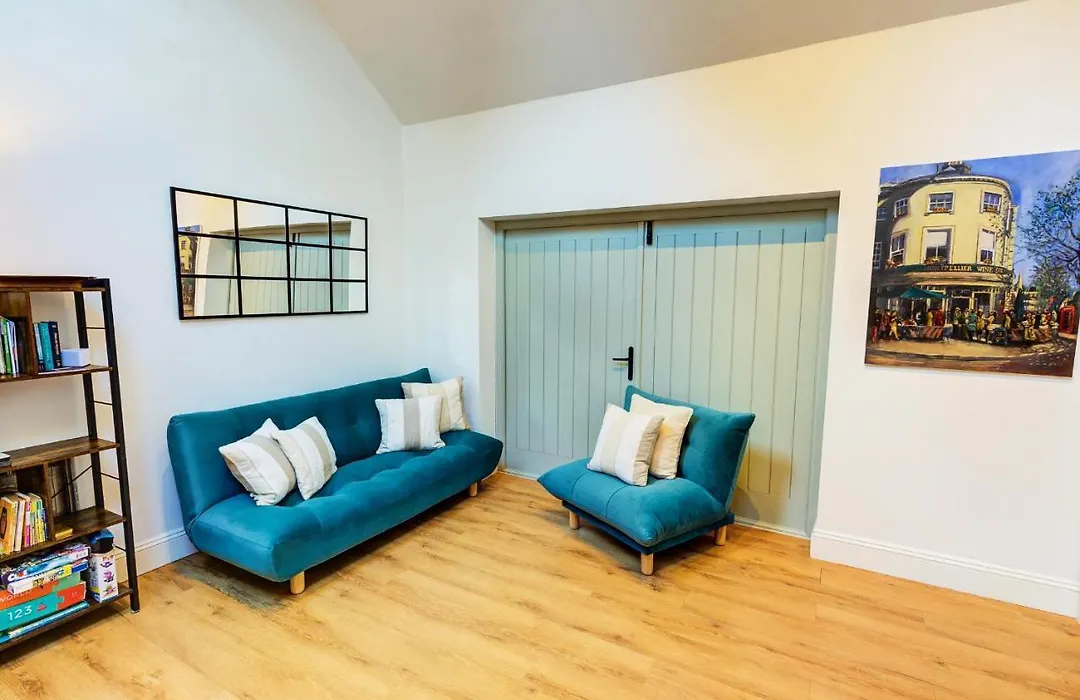 Cheltenham View Lodge-1