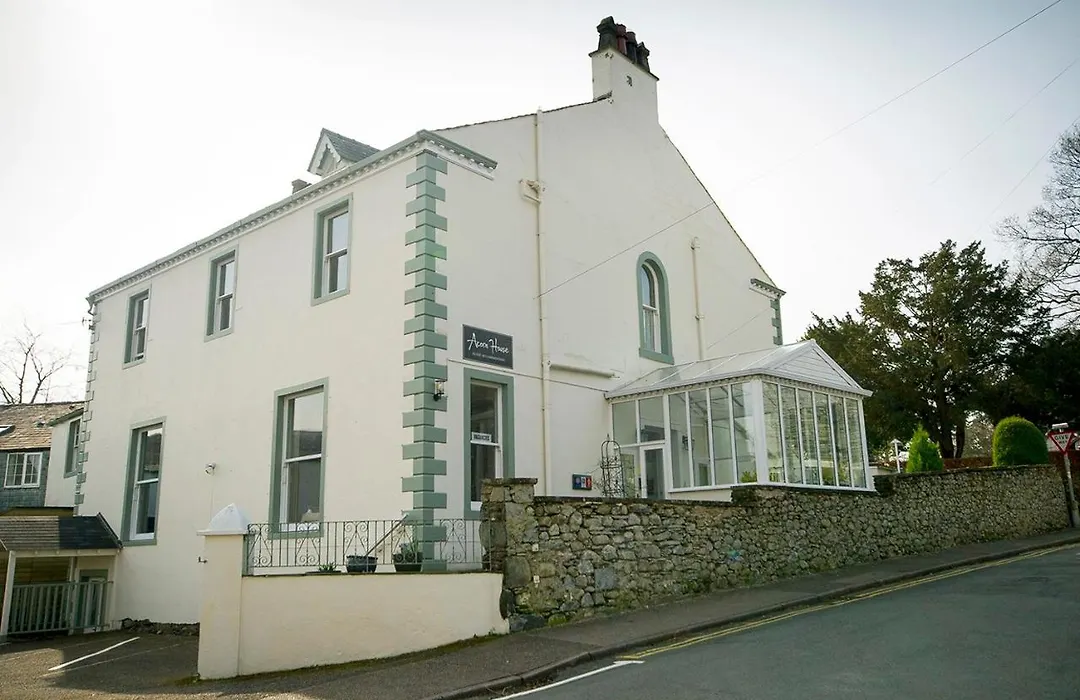 Acorn House-1