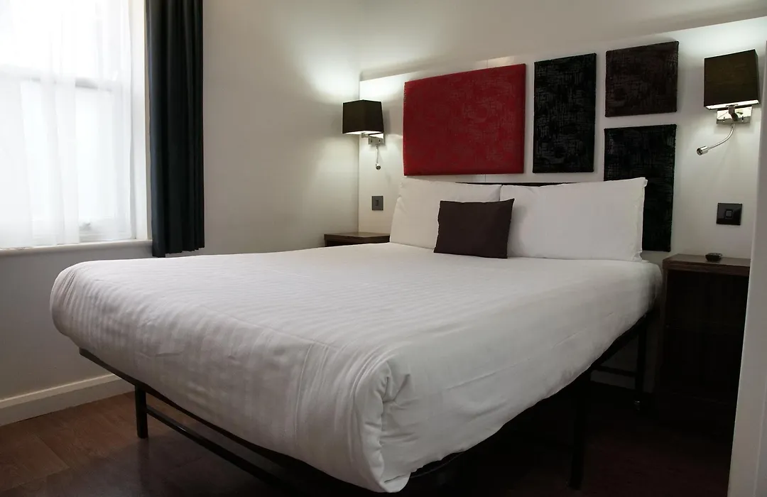 Chiswick Rooms-1