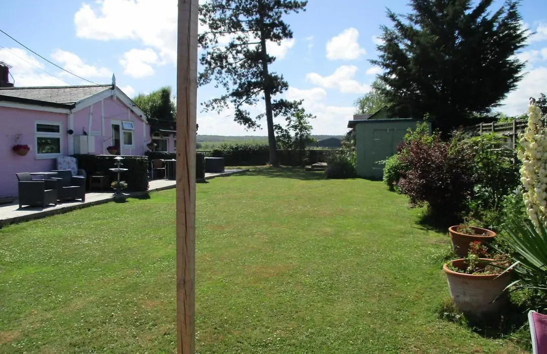 Hillview Bed And Breakfast-1