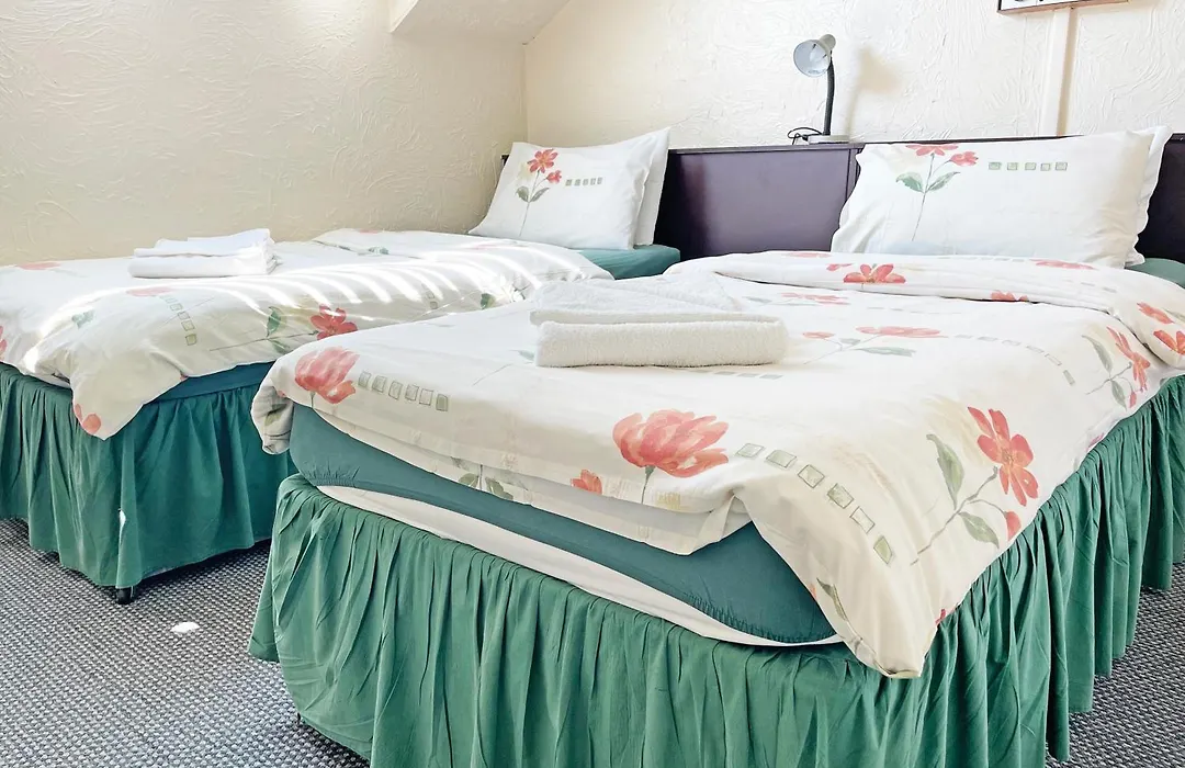 Balin Helmshore Hotel-1