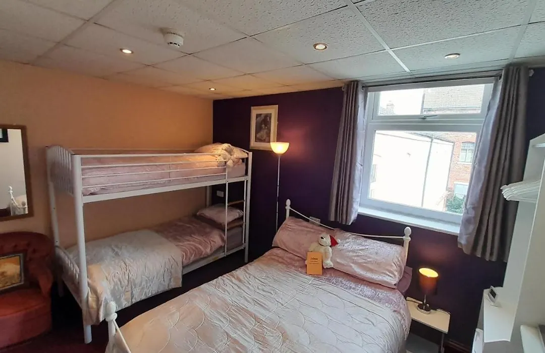 Selenite Guest House-1