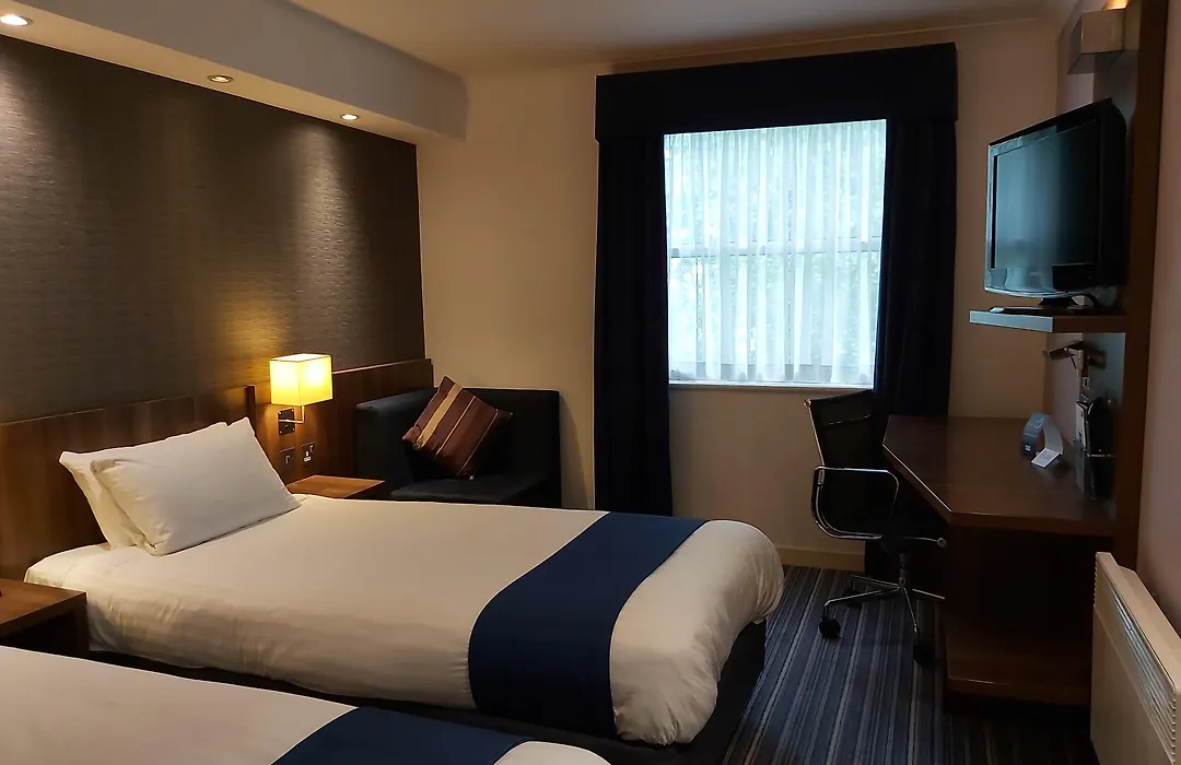 Holiday Inn Express London Gatwick Crawley, An Ihg Hotel-1