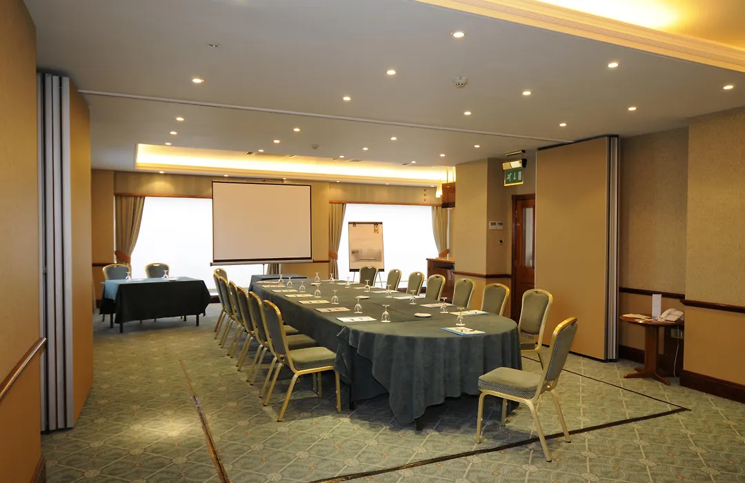 Bromley Court Hotel London-1