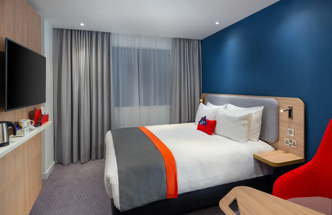Holiday Inn Express - London Heathrow T4 By Ihg-1