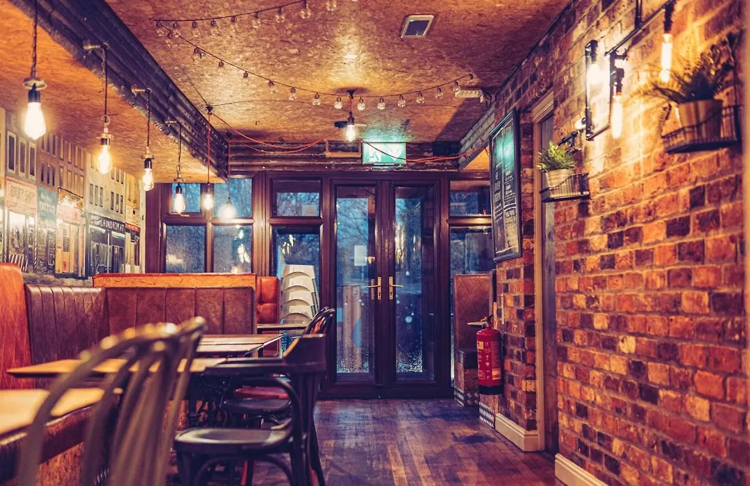 Lawton Street Rooms-1