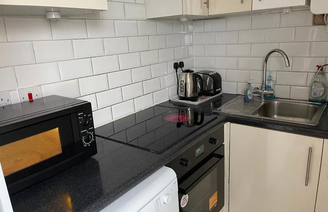 Hollybush Guest House-1