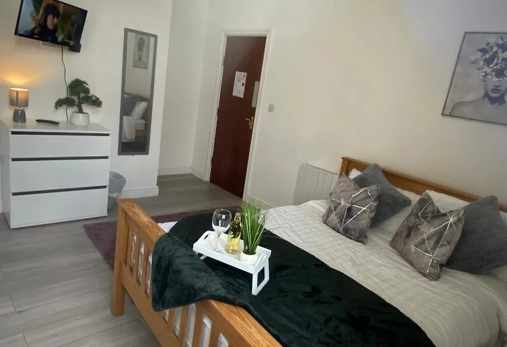De Luxe Aparthotel-1