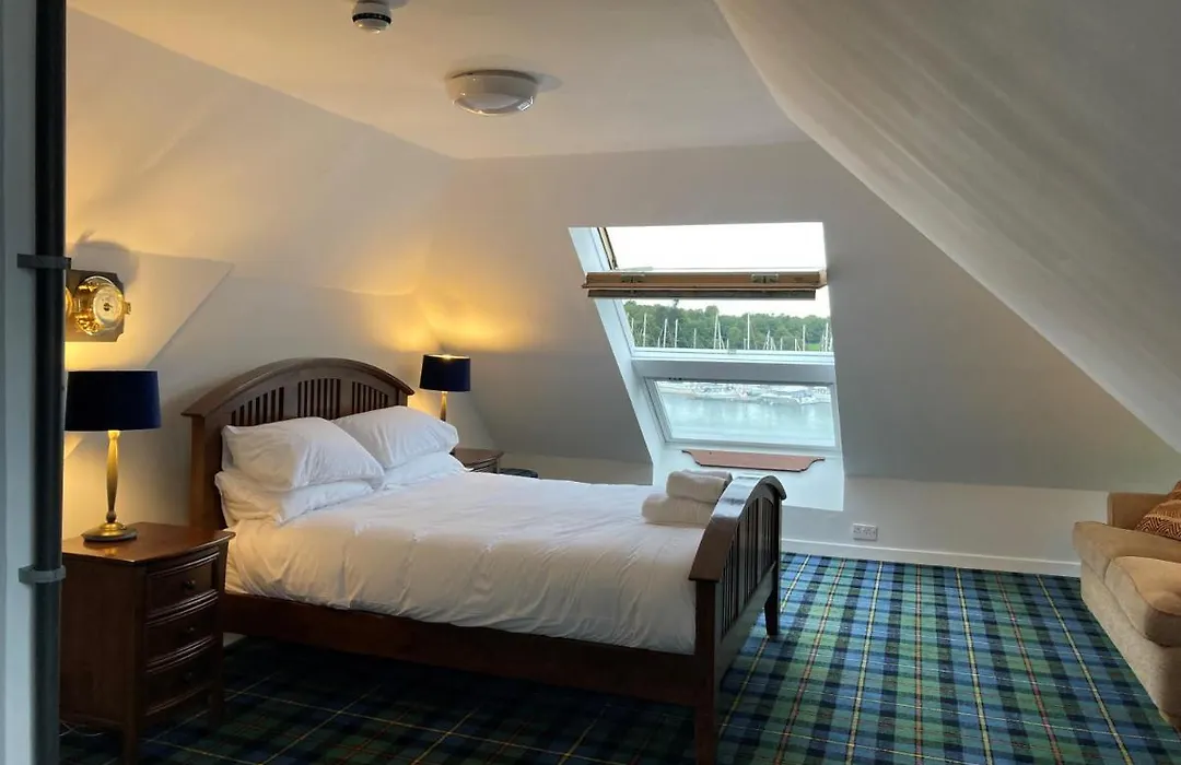 Oban Suites And Lodges By The Sea-1