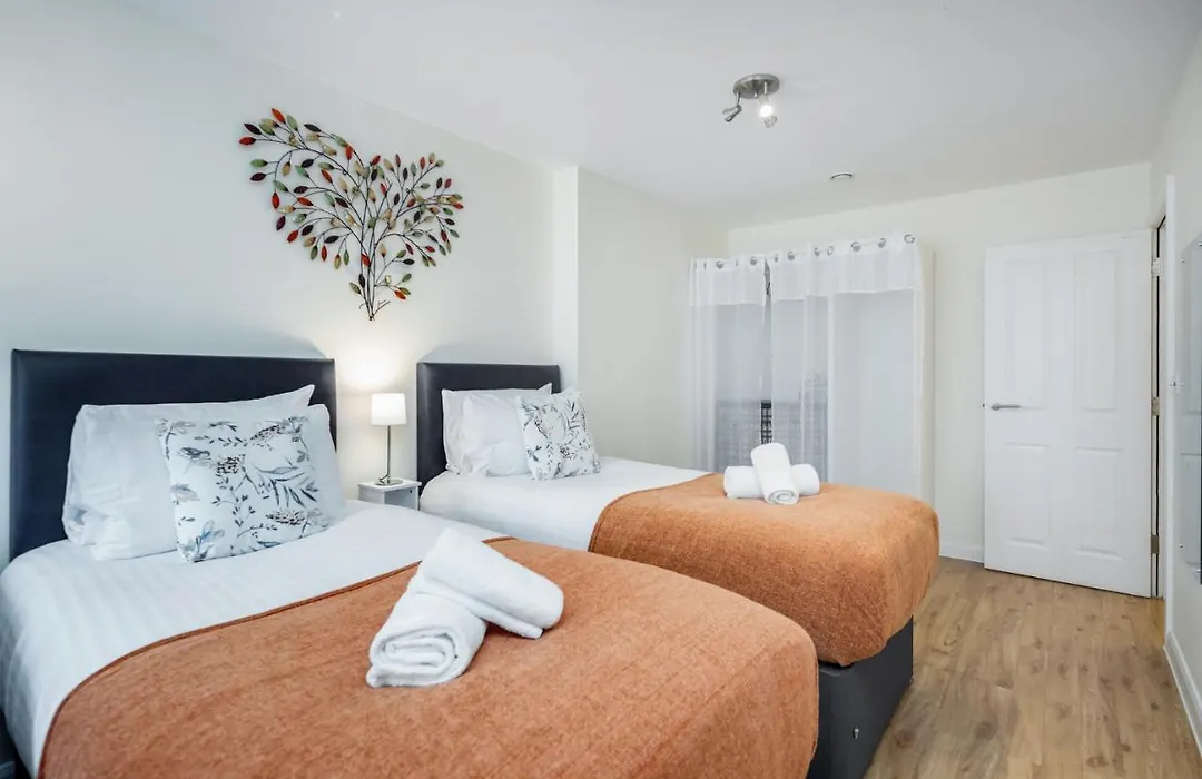 Mpl Apartments - Queens Broadway F3-1