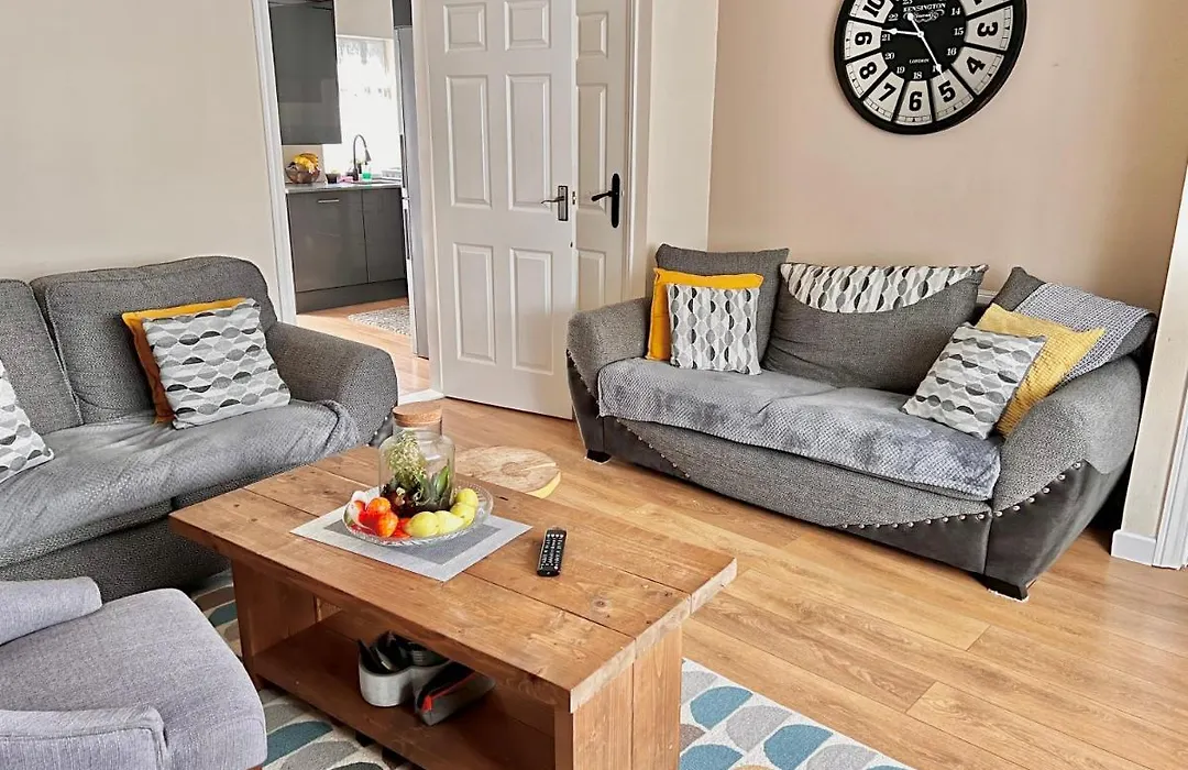 Guest House Rooms Birmingham-1