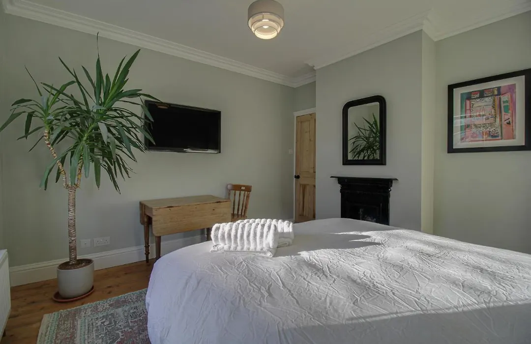 Milton Park - Serviced Accommodation By Verano House-1