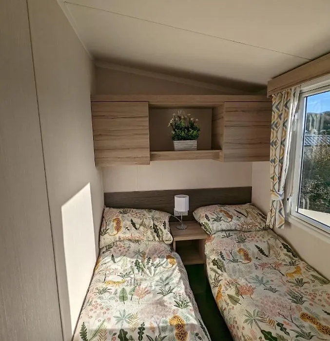 Sleeps 6 Modern And Bright Caravan Littlesea Haven Weymouth-1
