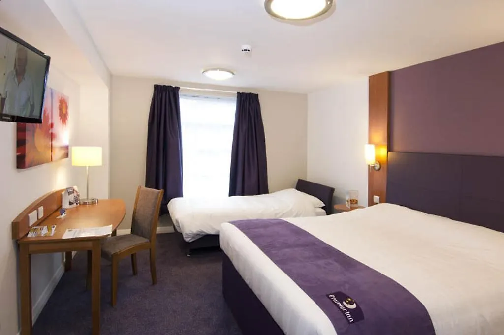 Premier Inn Marlow-1