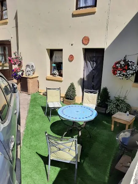 Mirandas Guest House-1
