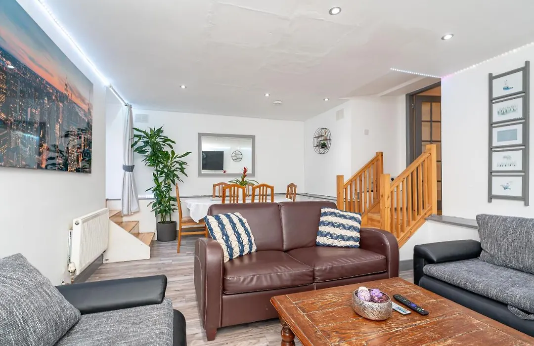 Deluxe Rooms In Ediburgh City Centre - Excellent Location-1