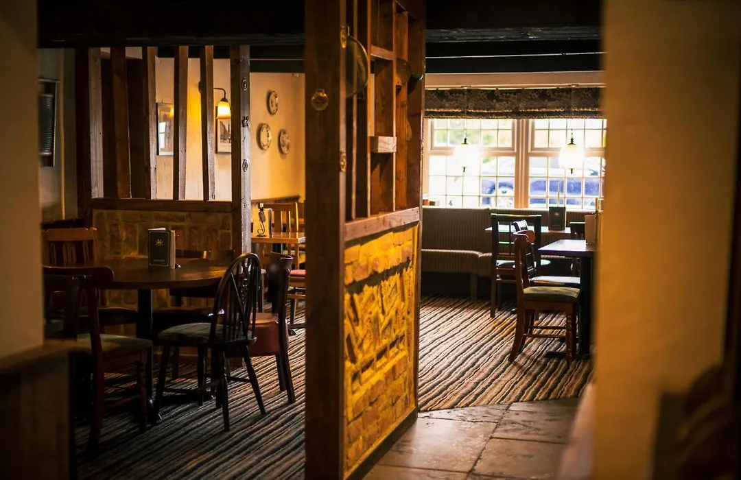 Three Horseshoes Inn-1