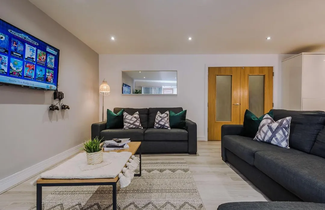 Host & Stay - Knight Street Place-1