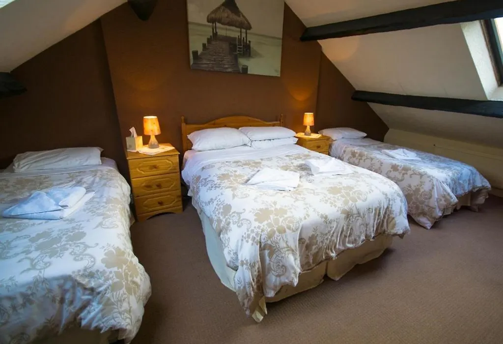 Station Hotel-1