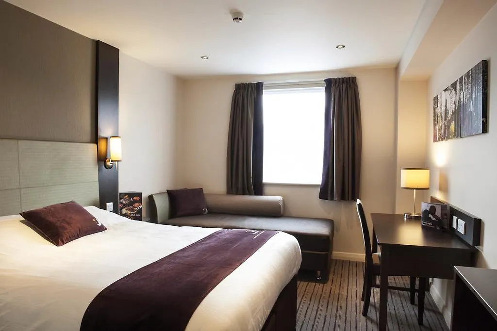 Premier Inn Bristol City Centre - Haymarket-1
