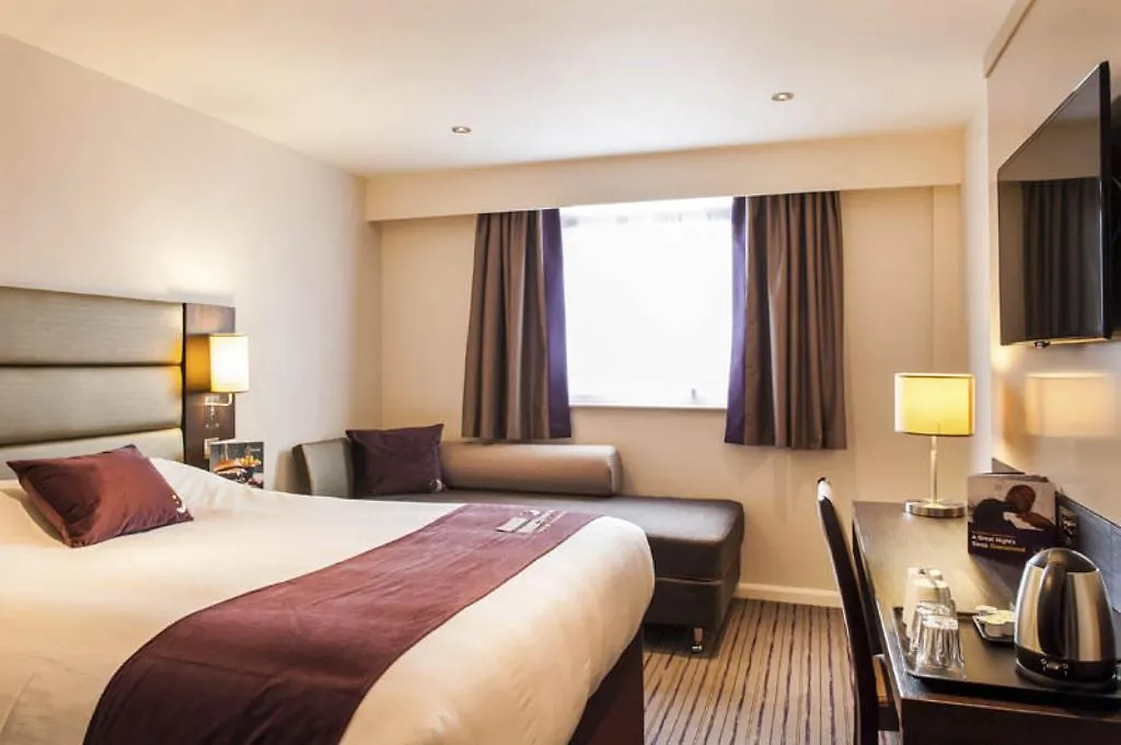 Premier Inn Merthyr Tydfil-1