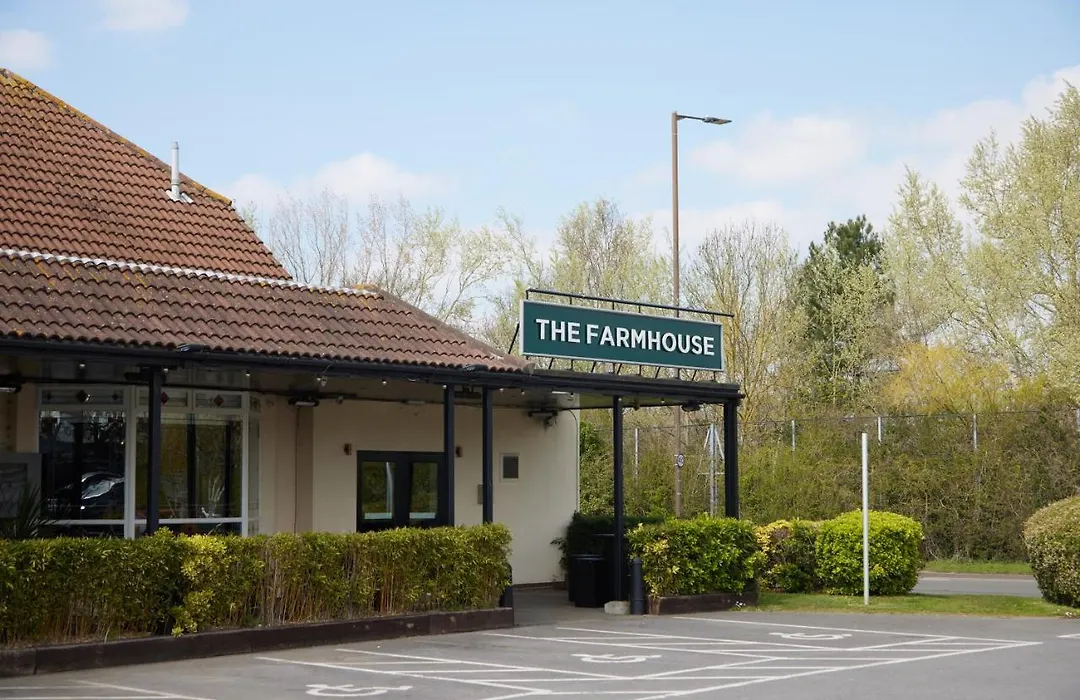 Farmhouse Innlodge By Greene King Inns-1