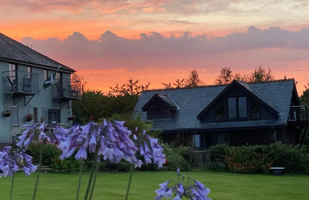 Downton Lodge Country Bed And Breakfast And; Self Catering-1