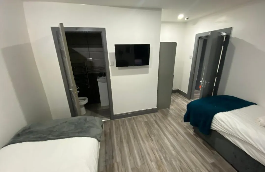 Nice Ensuite Rooms Close To Anfield Stadium & City Centre-1