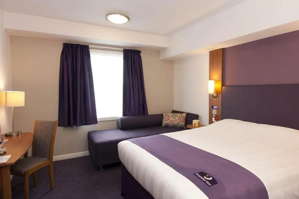 Premier Inn Gravesend - A2/Singlewell-1