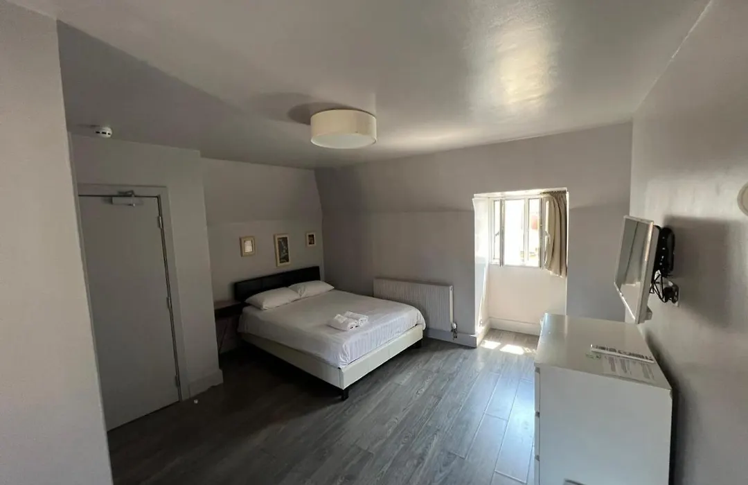 Petticoat Accommodations-1