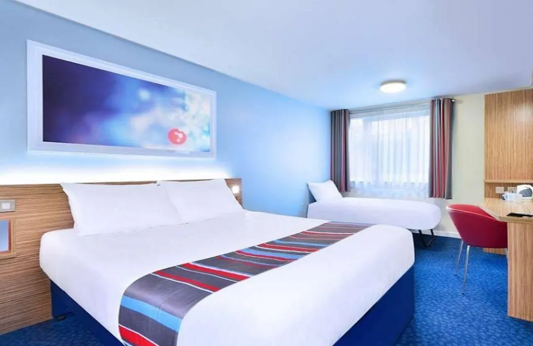 Travelodge Glasgow Braehead Hotel-1