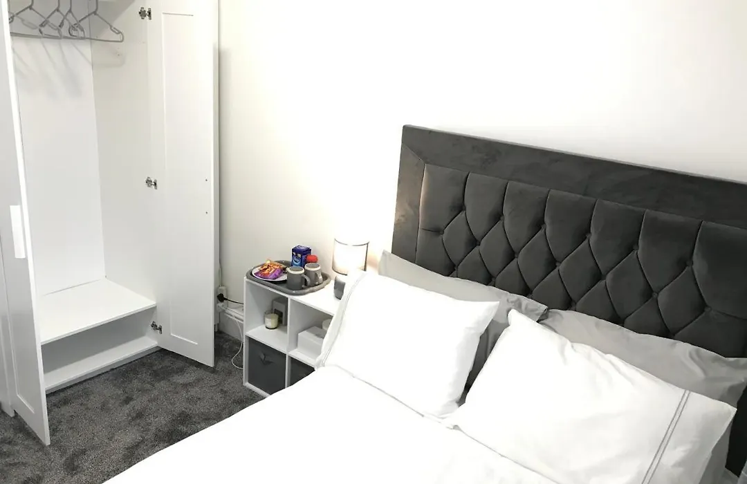 Kingsley Gardens Guest House-1