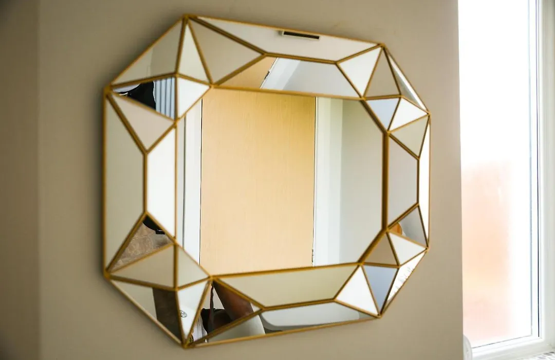 Crystal Home-1