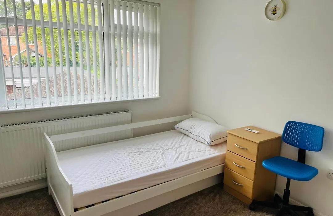 Large Guest Room-1