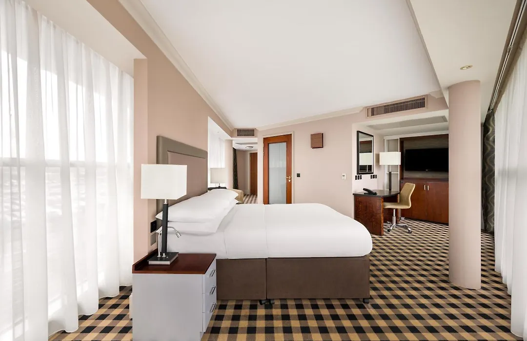 Doubletree By Hilton Hotel Newcastle International Airport-1