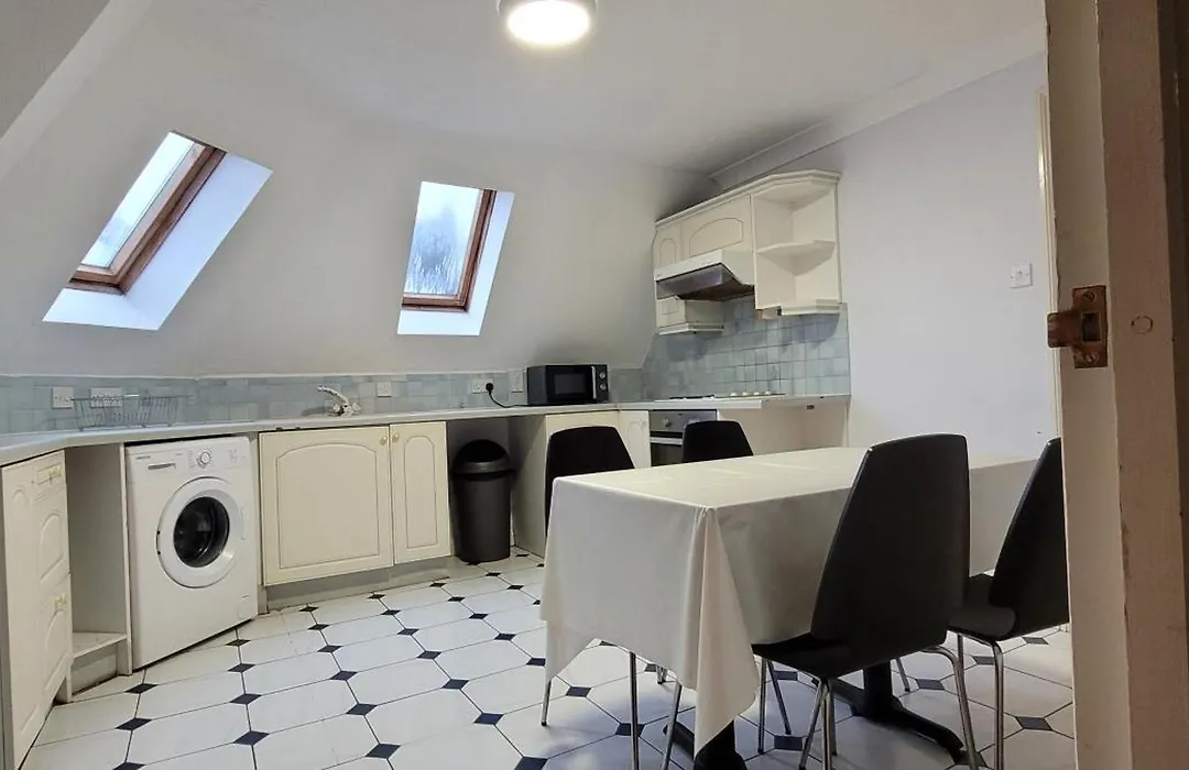 Reading Budget Apartments-1