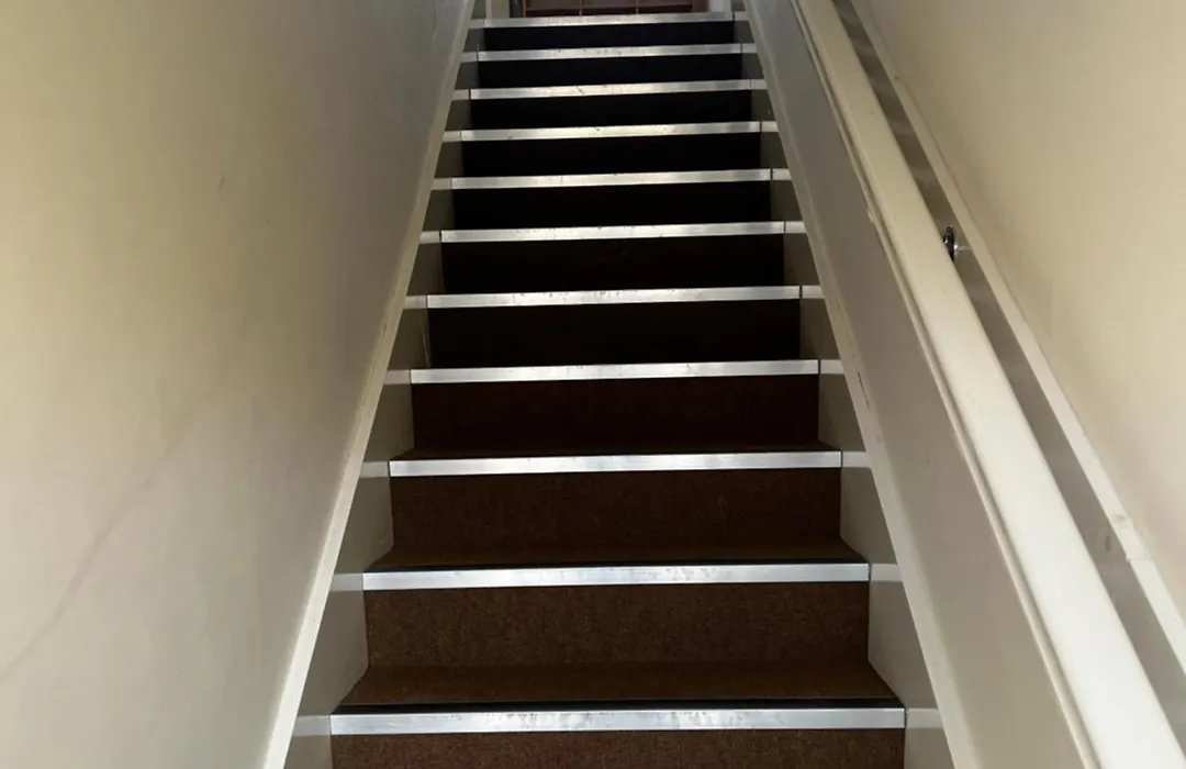 Crownford Guesthouse - Close To Hanley Centre And University-1