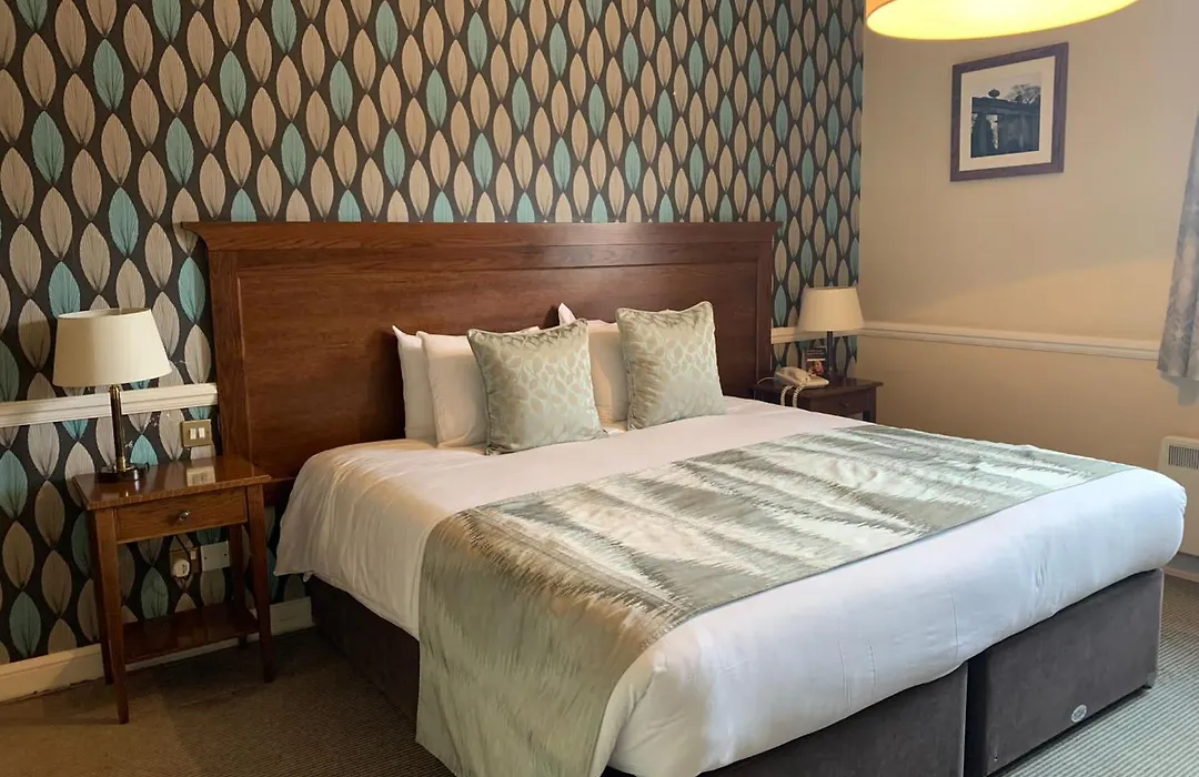 Saracens Head Hotel By Greene King Inns-1