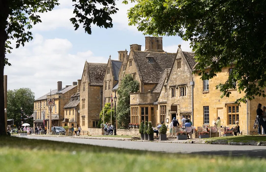 The Lygon Arms-1