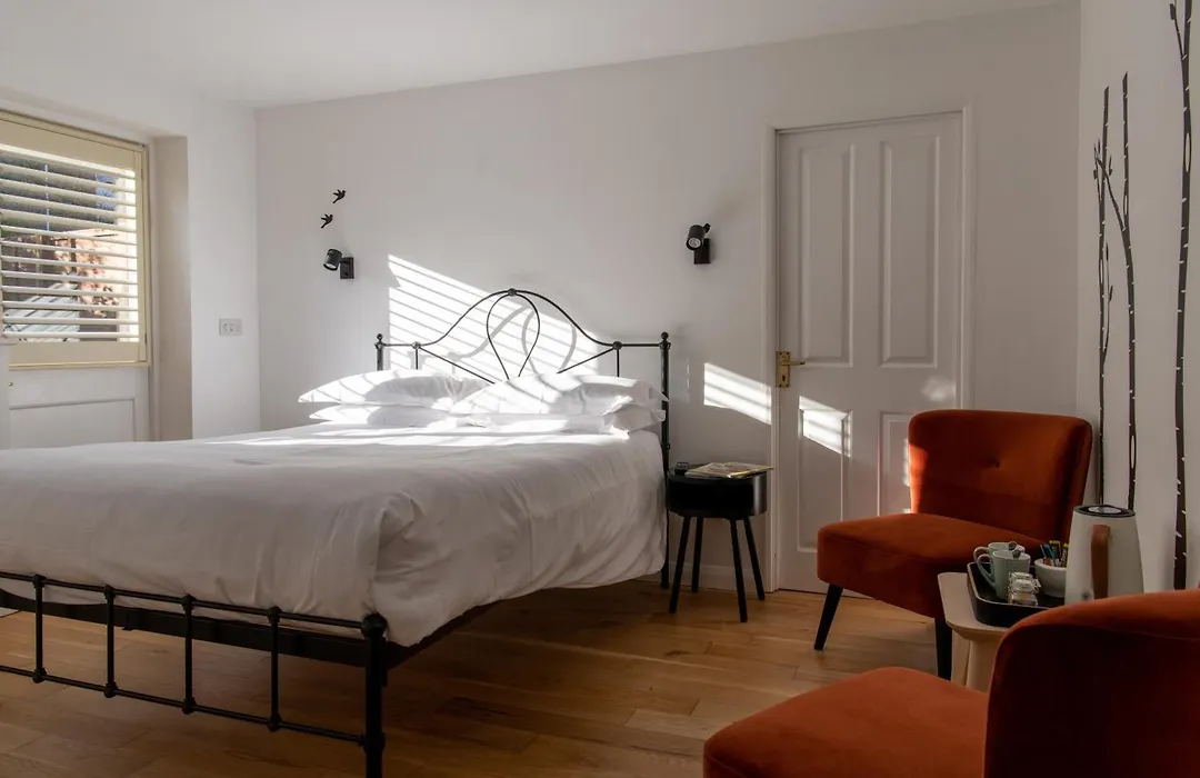 Cottage Lodge Hotel-1