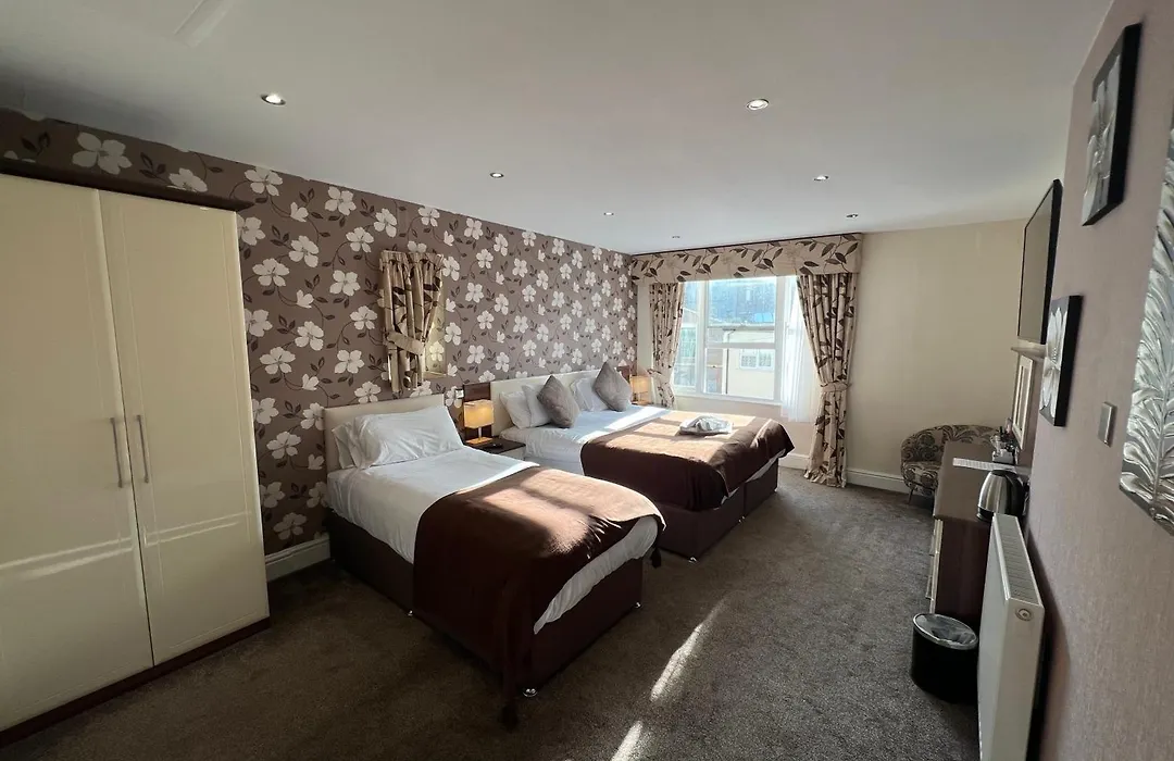 Lauriston & Lawton Court Hotel-1
