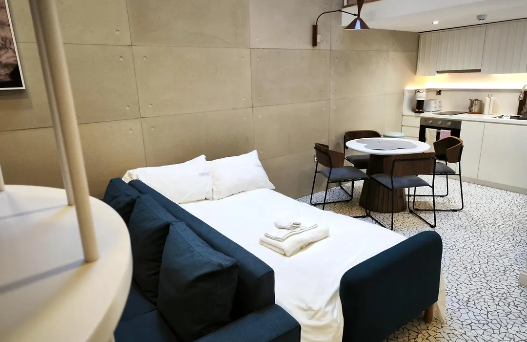 Trueman Court Luxury Serviced Apartments-1